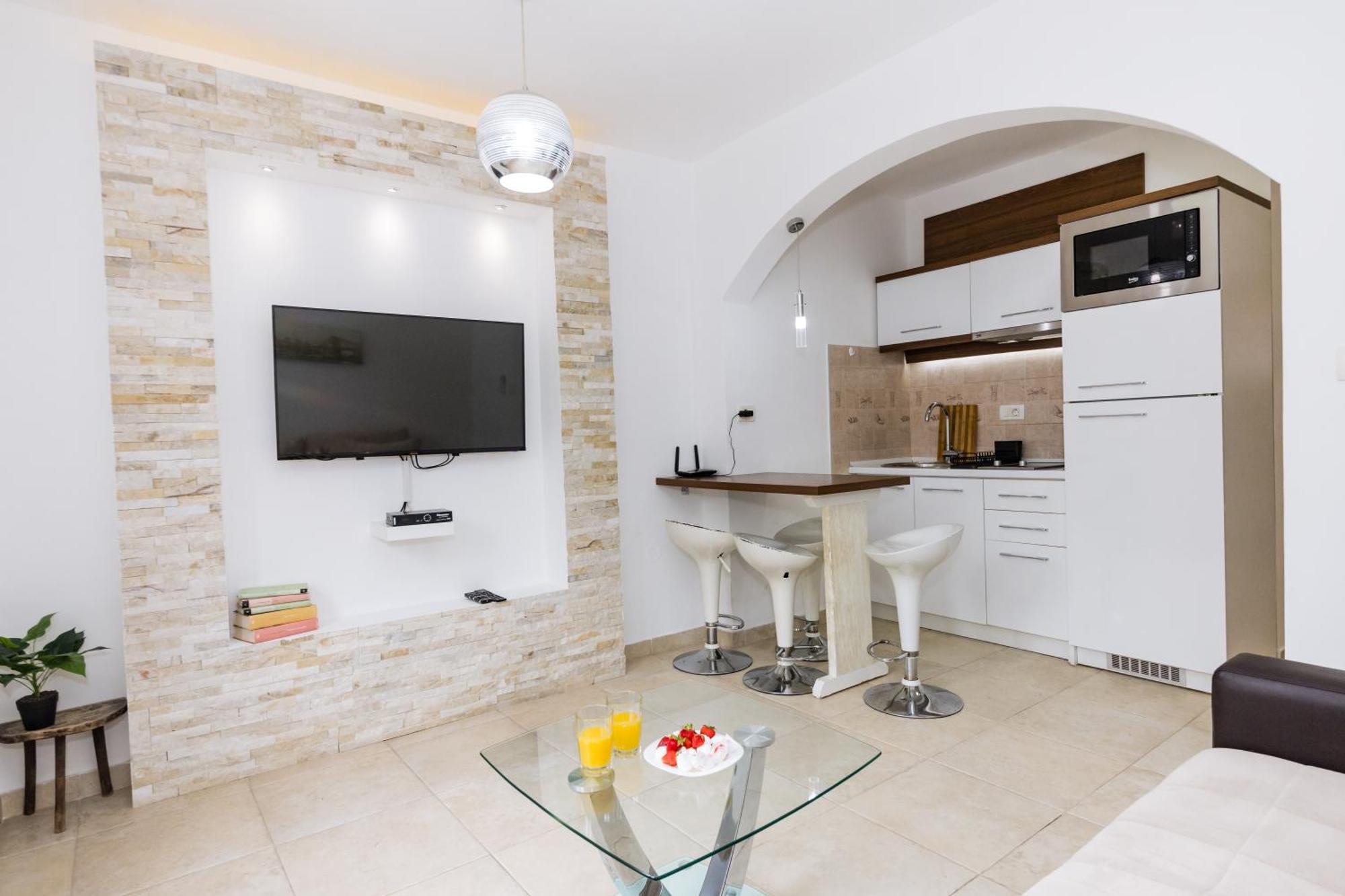 Paunovic Apartments Tivat Kültér fotó